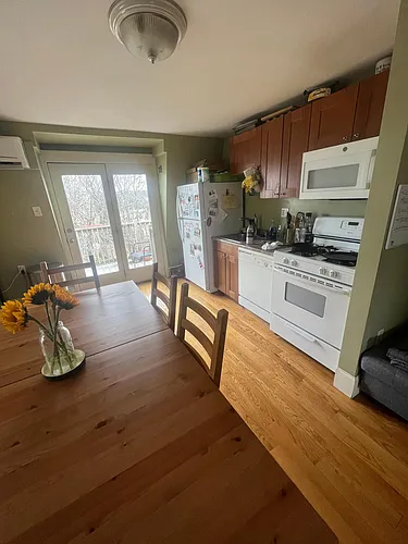 30 Mount Vernon St #3 Photo 1