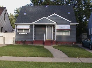 17196 Five Points St, Redford, MI 48240