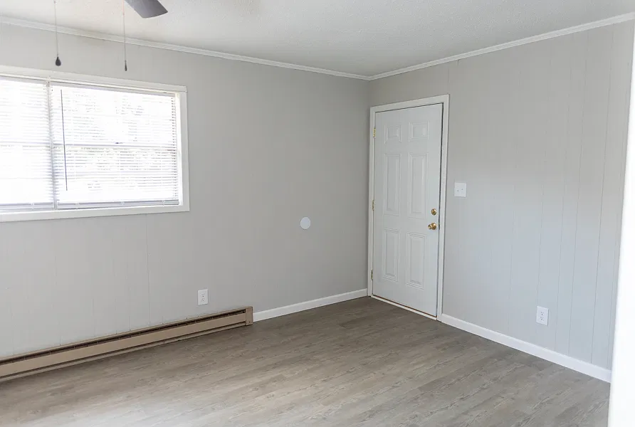 2331 Hill Dr — Photo 3