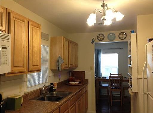 5th image of 337 Belvedere Dr