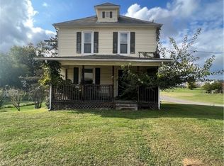 1021 12th St, Vienna, WV 26105