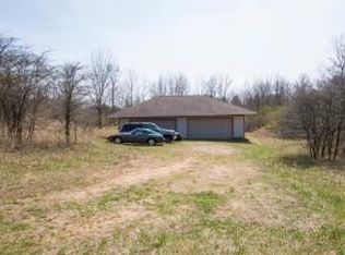 W535 Pell Lake Dr, Genoa City, WI 53128
