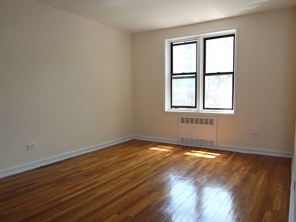 4th image of 3989 50th St #2C