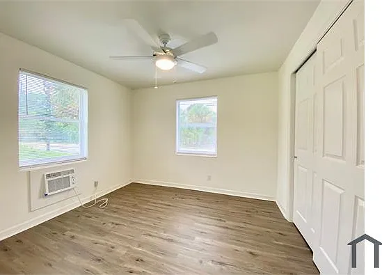2 bed, 900 sqft, $2,049 — Photo 4