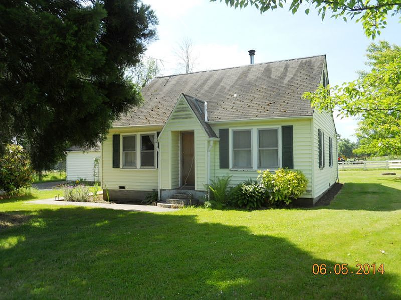 1st image of 5415 NE 219th St