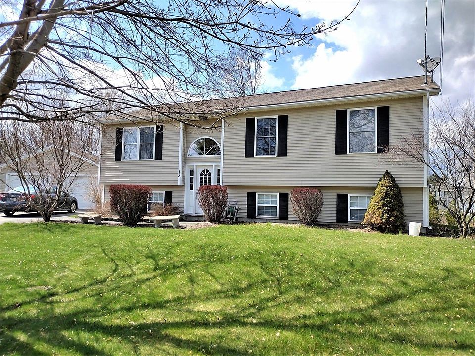 1st image of 18 Alder Ln