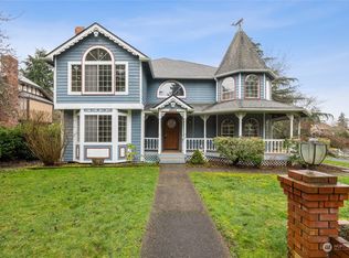 8908 65th St W, University Place, WA