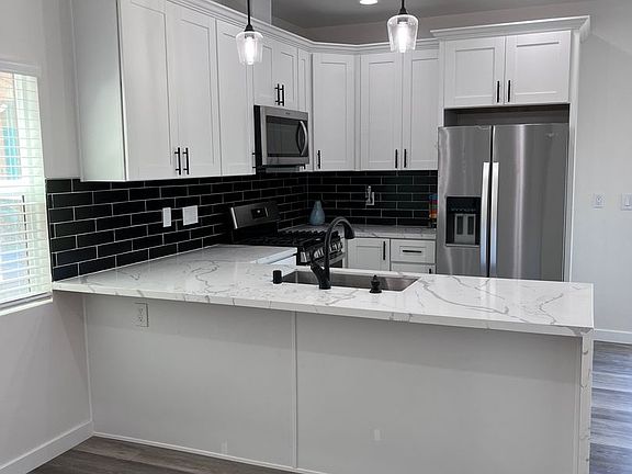 5th image of 5215-5217 Catoctin Dr
