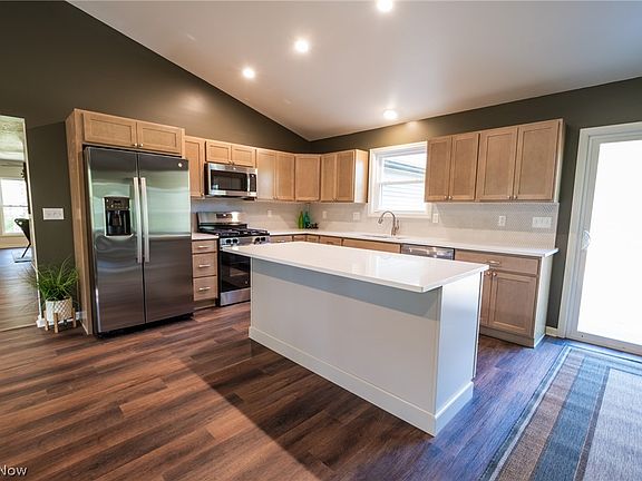 4th image of 1200 Way Rd