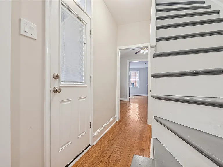 1253 William St — Photo 12