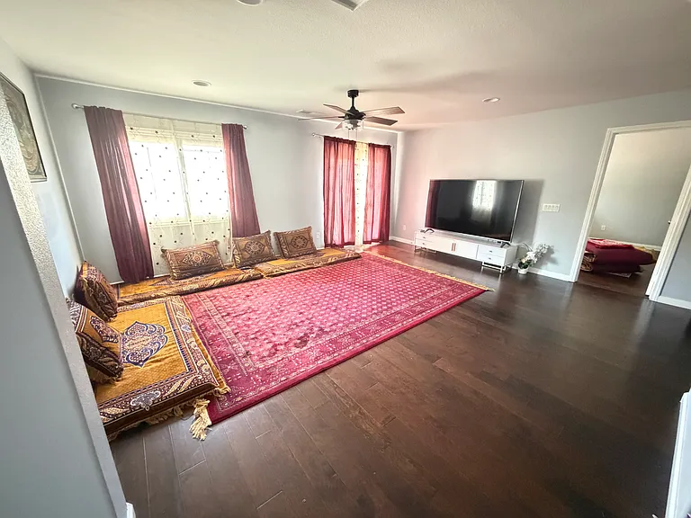 29523 Hyperion St — Photo 14