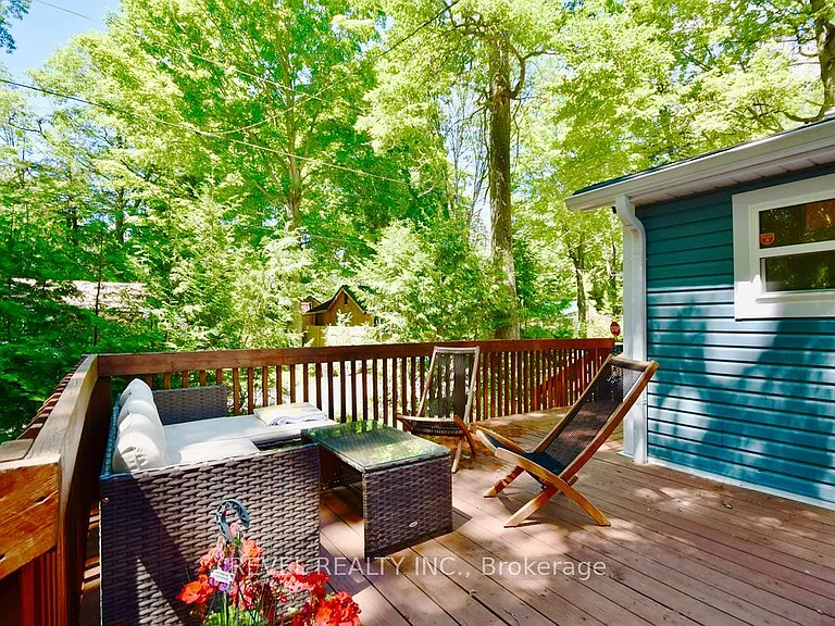39 Domar Rd — Photo 24