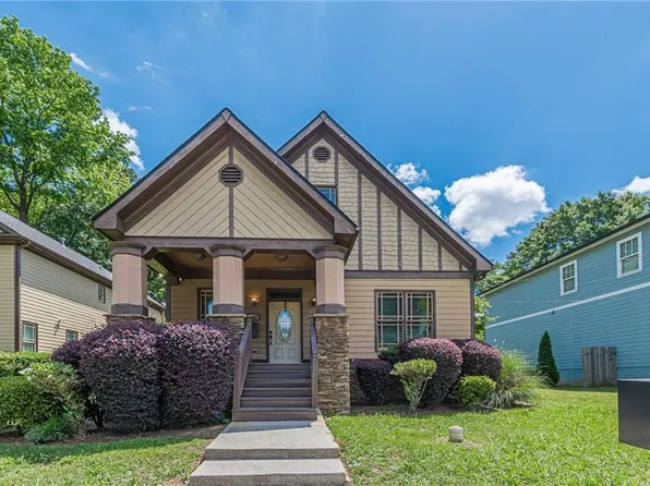 3044 Dogwood Dr, Hapeville, GA 30354