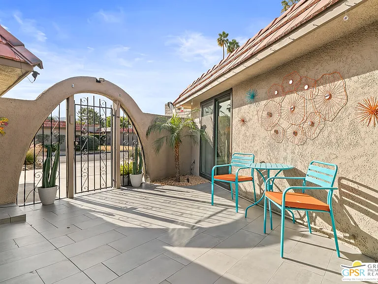 68302 Calle Cordoba — Photo 9