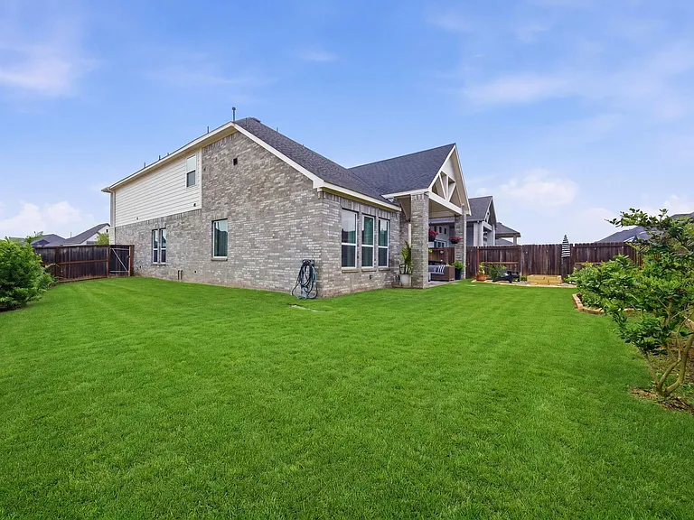 31839 Grand Orchard Ln — Photo 37