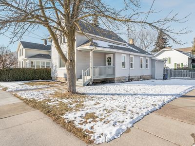 402 W 10th Ave, Oshkosh, WI, 54902