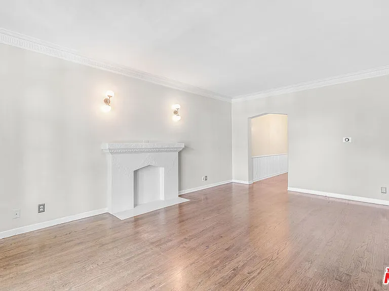 6053 Scenic Ave — Photo 2
