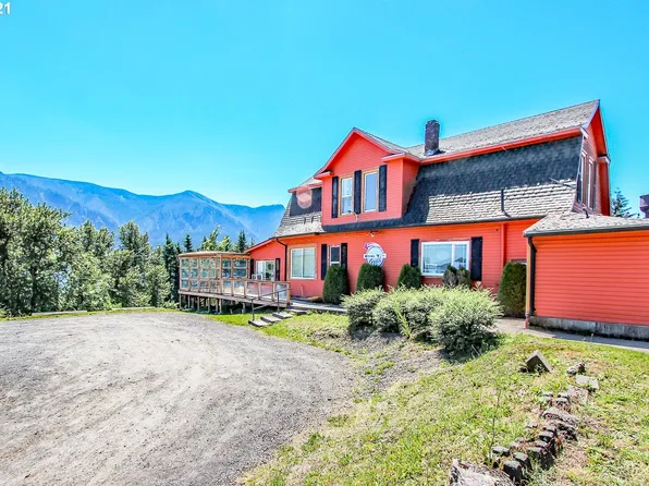 73 NW 1st St, Stevenson, WA 98648