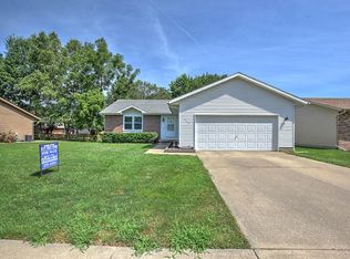 1550 W Highland Pl, Decatur, IL 62526