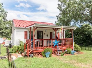 17441 Leesville Rd, Evington, VA 24550