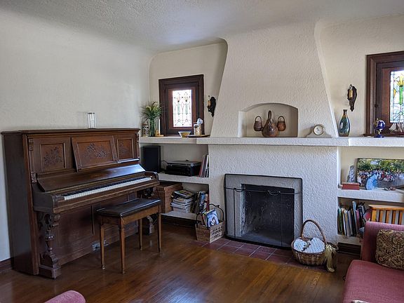 3rd image of 4244 Biona Pl
