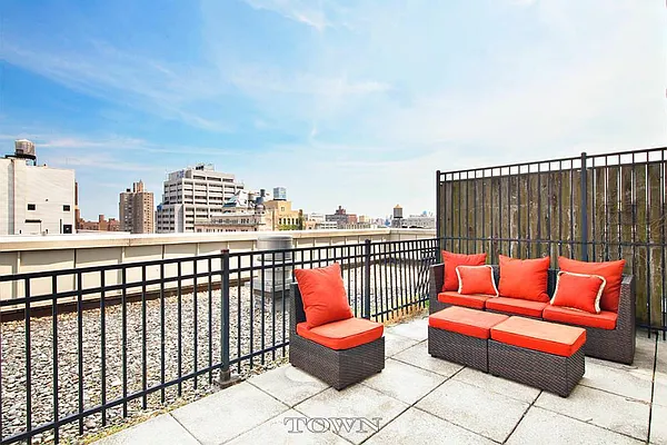 Sold by Town Residential | media 6