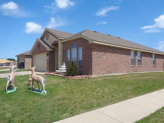 2nd image of 3100 Royal Crest Dr