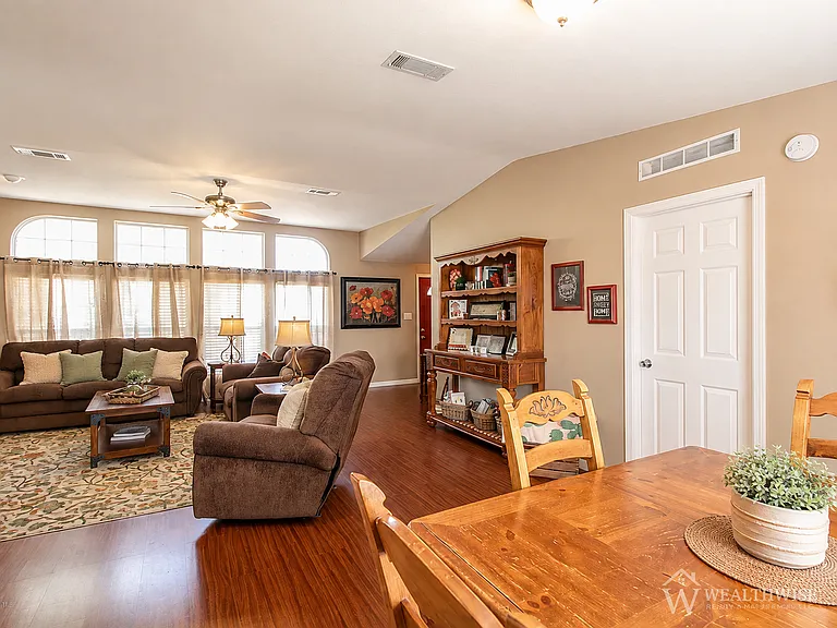 12540 N Kalama Cir — Photo 5