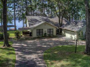 700 Whispering Pine Trl S, Mt Vernon, TX 75457
