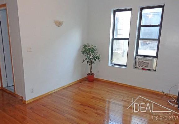 2nd image of 316 E 6th St APT 1