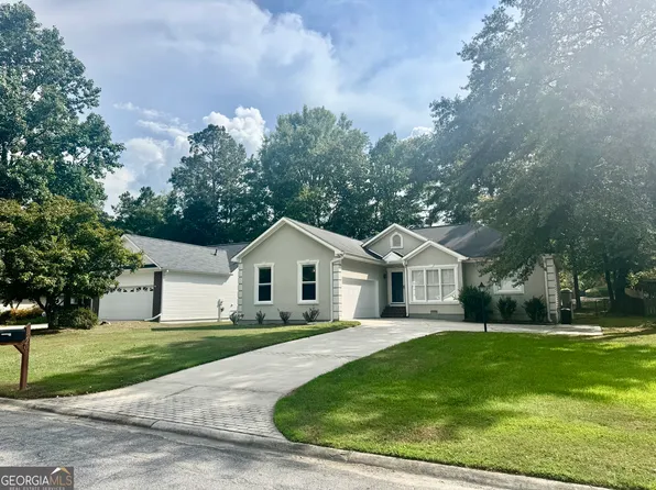 220 Autumn Trace Ct, Macon, GA 31210