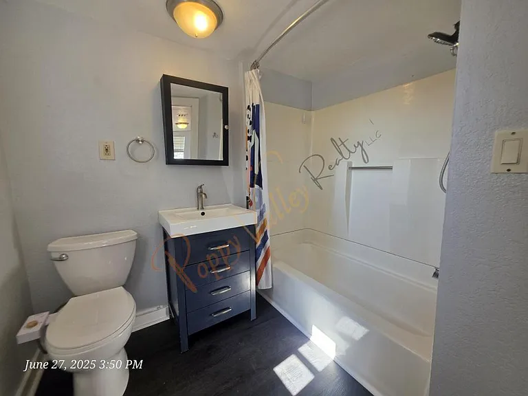 305 Grandview Ave — Photo 10