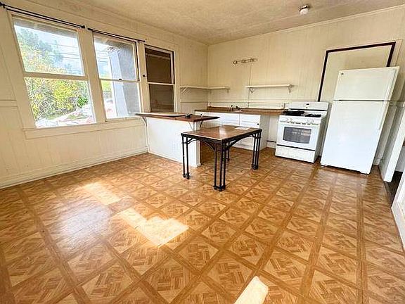 3rd image of 177652 N Kulani Rd