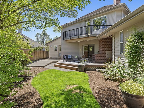 2nd image of 28380 SW Willow Creek Dr