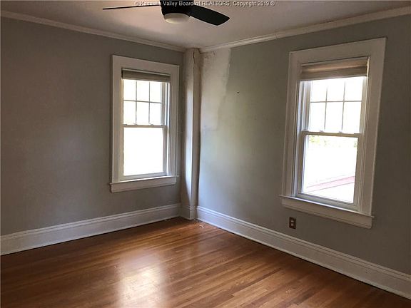 5th image of 305 Highland Ave