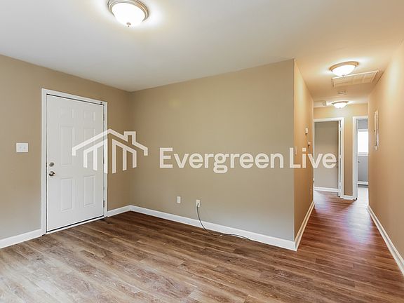 5th image of 220 Pine St