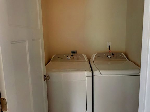 5th image of 1030 Alturas Dr