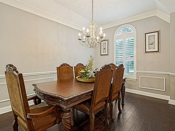 4th image of 2401 Brown Bear Way