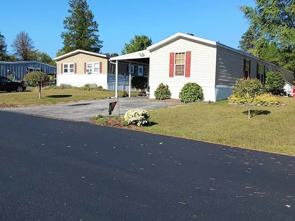 95 Nashua St, Walnutport, PA 18088