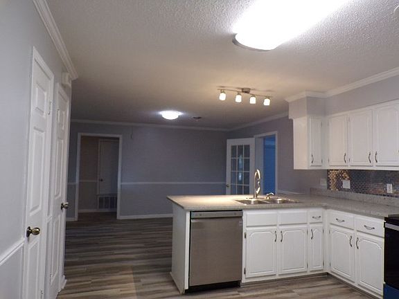 5th image of 3406 S Debra Ln