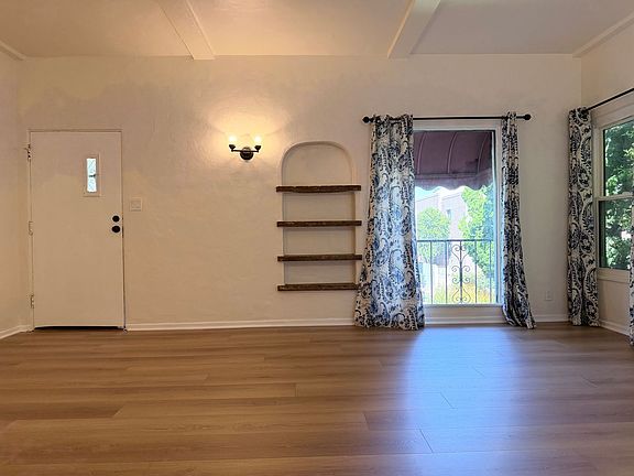 4th image of 240 S Tower Dr #2405