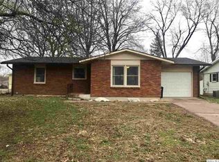 2137 S 23rd St, Quincy, IL 62301