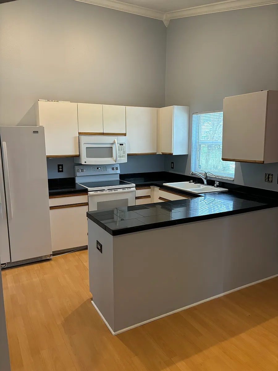 Building Photo - 5706 Monte Rosso Rd #5706
