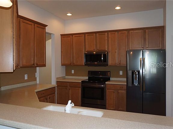 3rd image of 1661 Pinyon Pine Dr