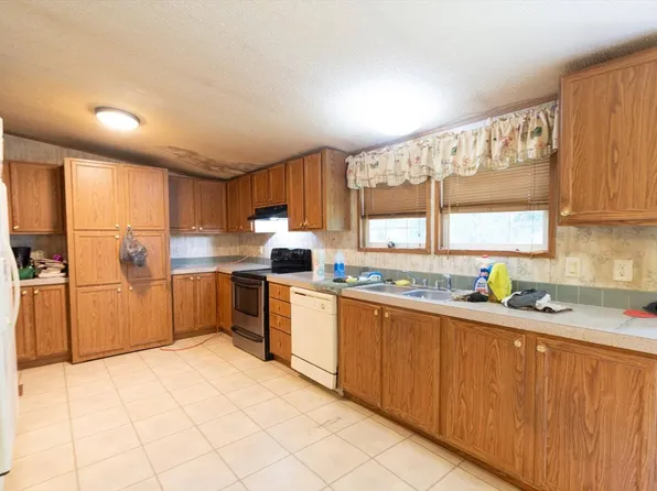 230 Lakeforest Dr, Birchwood, TN 37308