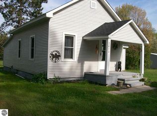 2420 N Melita Rd, Sterling, MI 48659