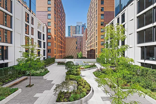 Rented by YAS Homes | media 9