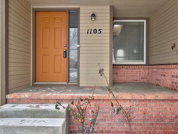 2nd image of 1105 N Bedford Cir