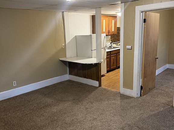 4th image of 2100 Pershing Blvd #3