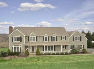 3 Swayze Ln, Chester, NJ 07930